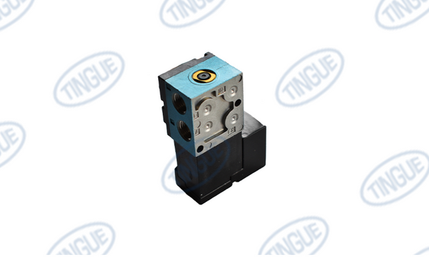 VALVE, 4-WAY